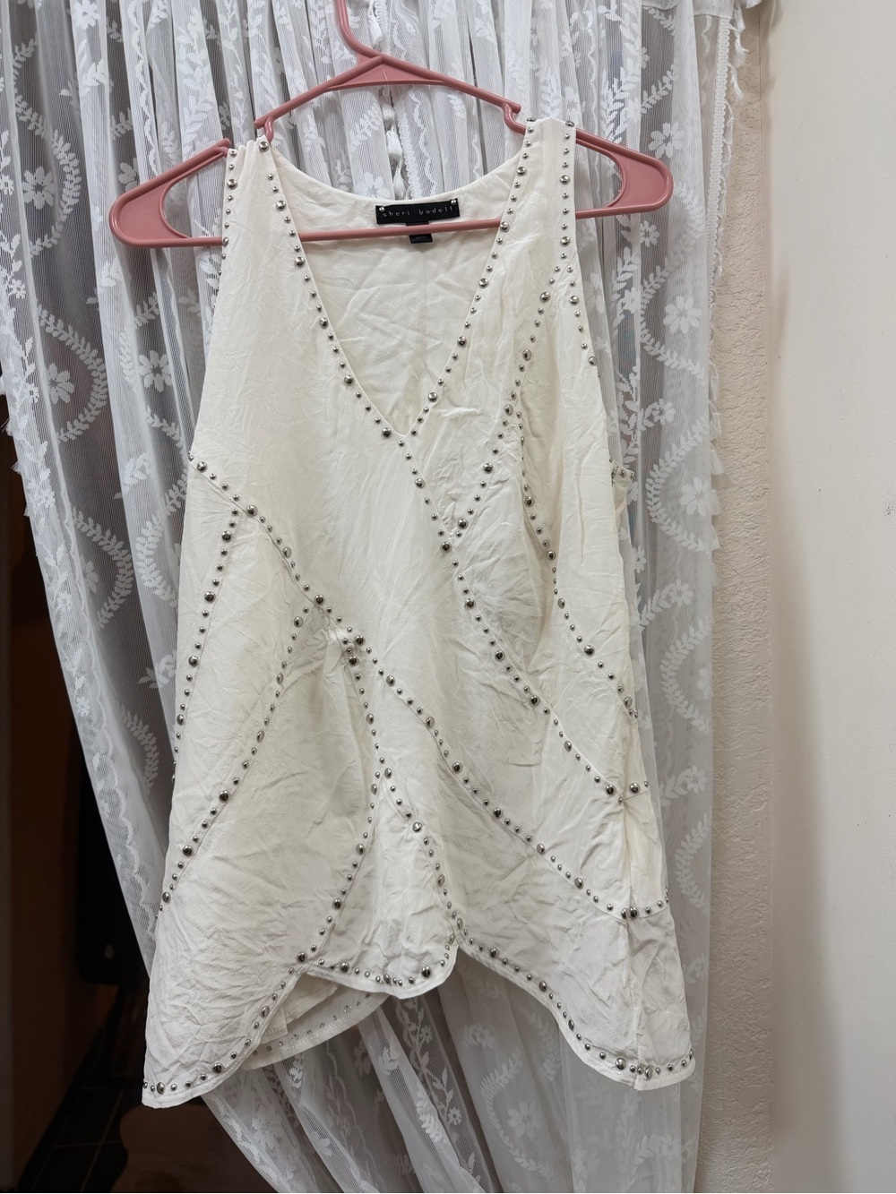 Sheri Bodell White Studded V-Neck Sleeveless Tank